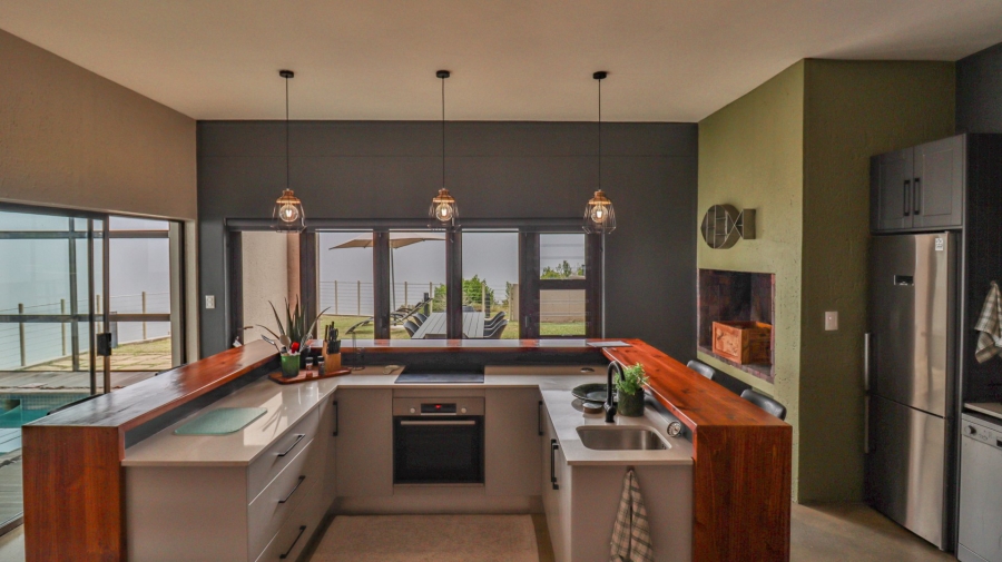 6 Bedroom Property for Sale in Moquini Coastal Estate Western Cape